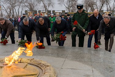 В День Неизвестного Солдата оренбуржцы почтили память героев
